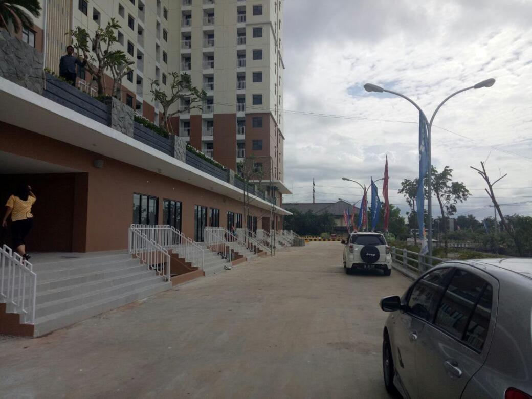 Betos Apartment Bekasi Buitenkant foto
